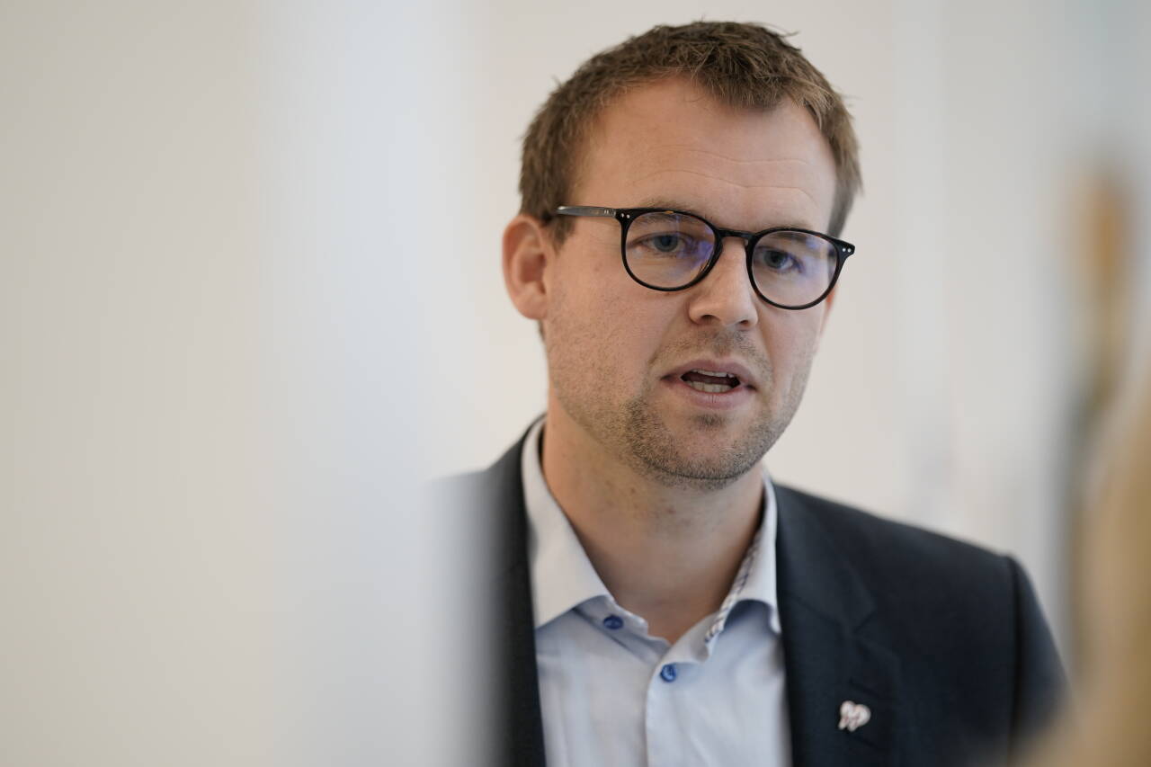 Barne- og familieminister Kjell Ingolf Ropstad (KrF) sier onsdag morgen at bildene fra brannen i Moria er grusomme.Foto: Stian Lysberg Solum / NTB scanpix