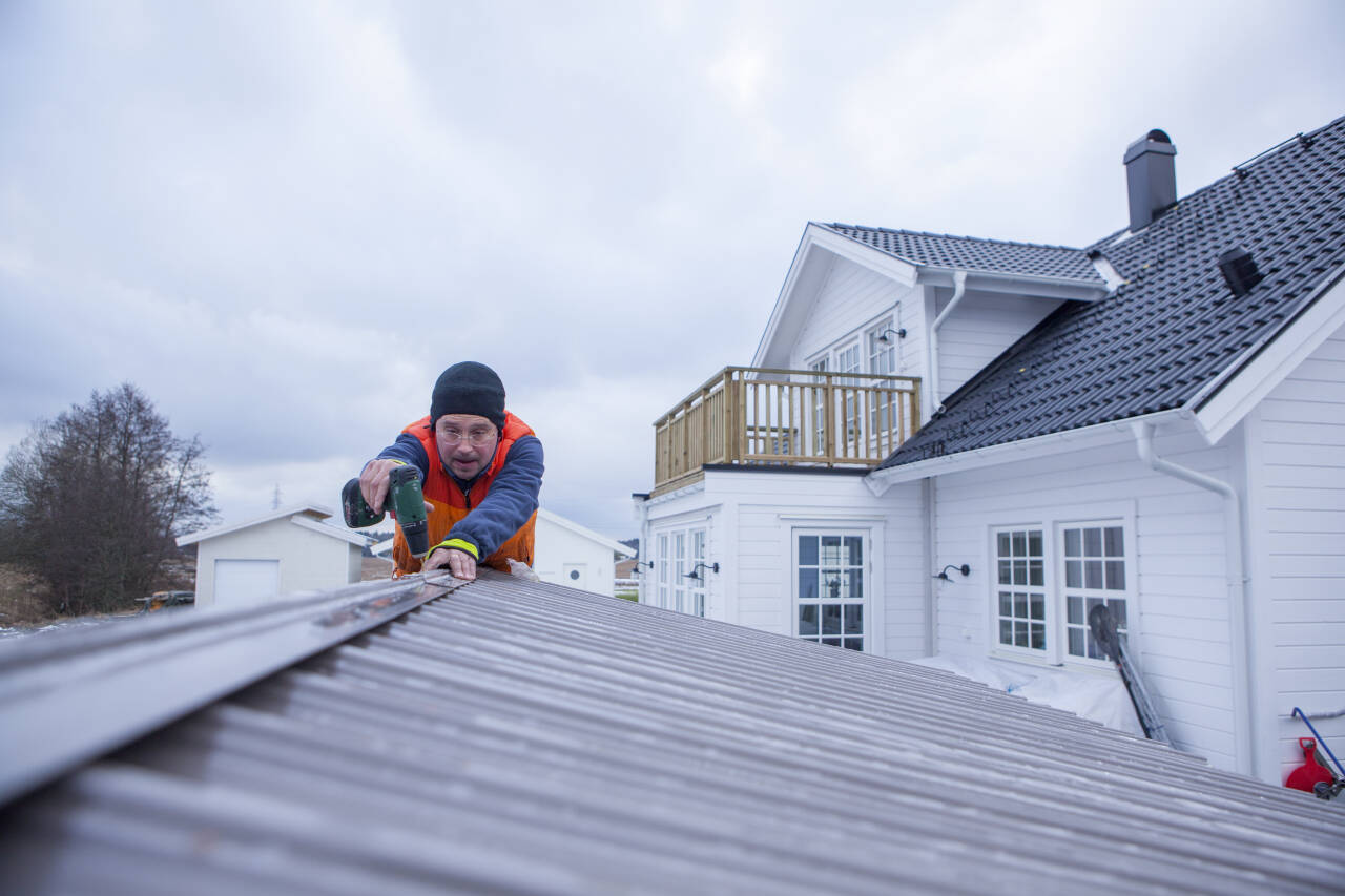 OPPUSSING: Det er mest vanlig å bruke pengene fra et rammelån på oppussing og oppgradering av boligen, ifølge tall fra SIFO. Foto: Johner / NTB