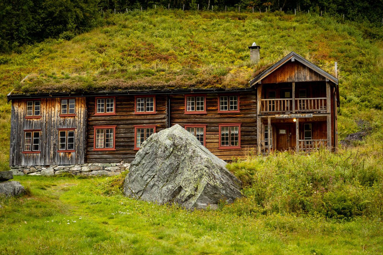 Gammelhytta i Innerdalen er blant Norges fineste turisthytter. Foto: KNT