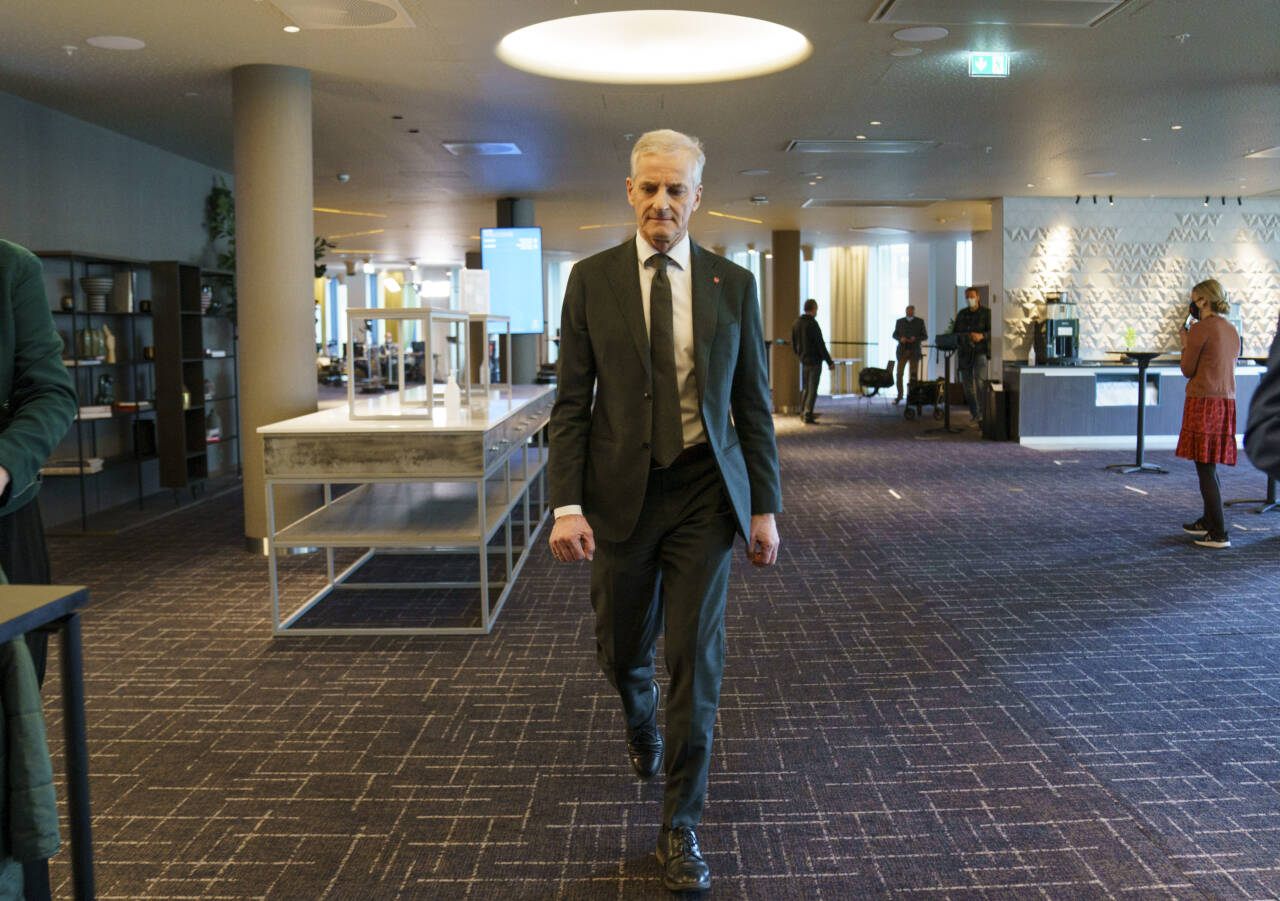 Arbeiderpartiets landsmøte stilte seg fredag bak partileder Jonas Gahr Støres linje i diskusjonen om avkriminalisering av narkotika. Foto: Torstein Bøe / NTB