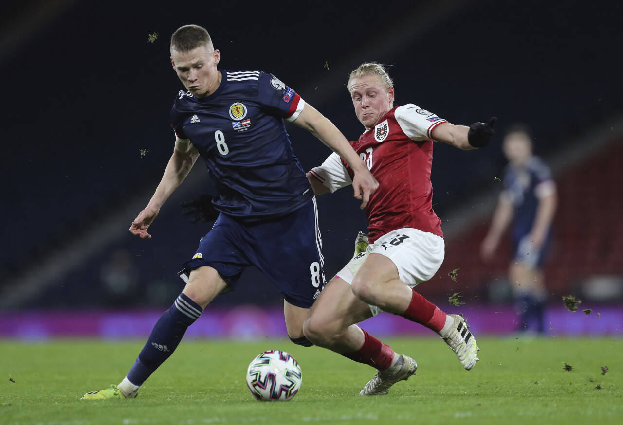 Scott McTominay i aksjon for det skotske landslaget mot Østerrike. Foto: Jane Barlow / PA via AP / NTB