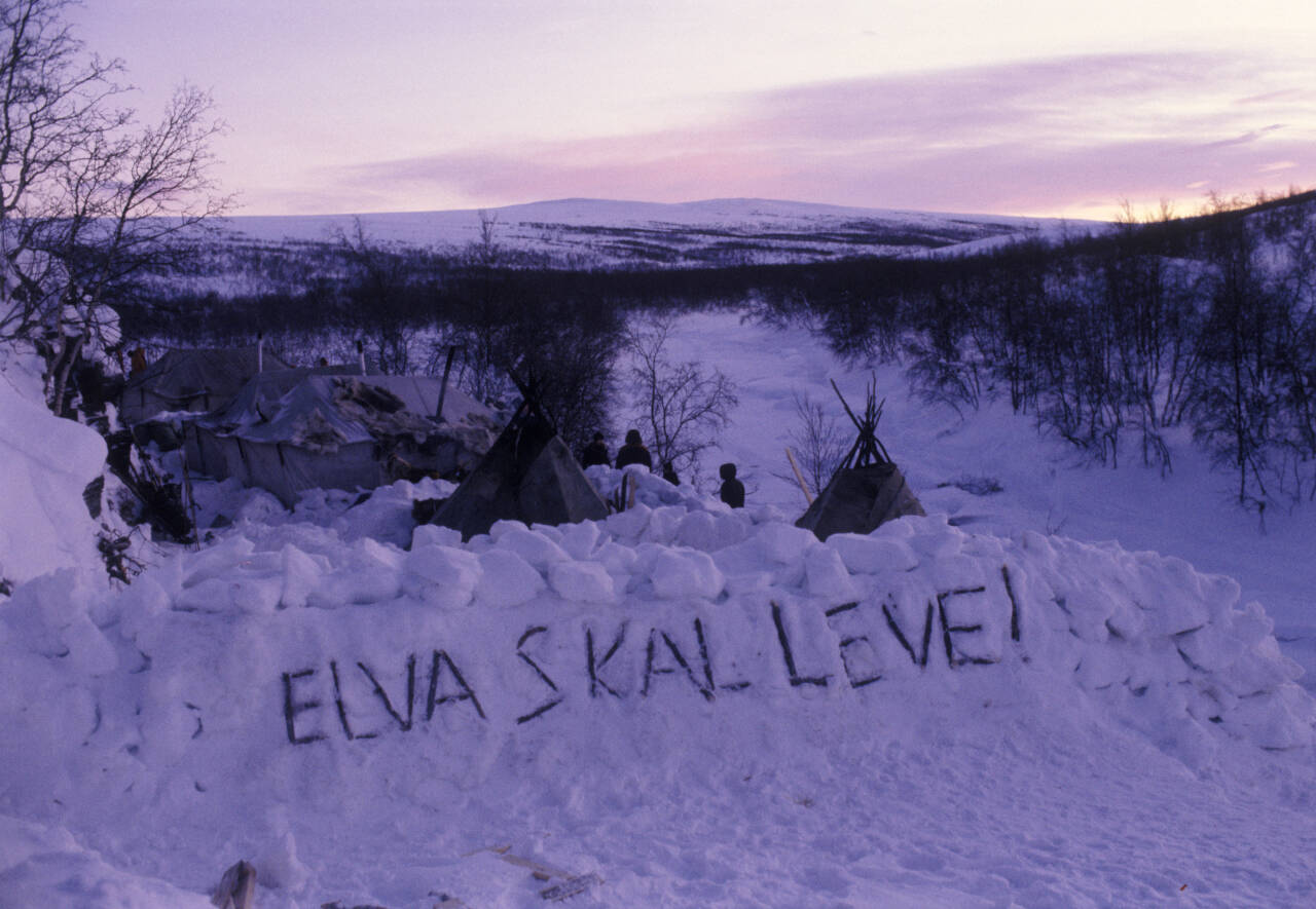 Demonstrasjon i 1979 mot utbygging av Alta-Kautokeinovassdraget. Flere hundre norske elver er vernet. Foto Per Løchen /NTB