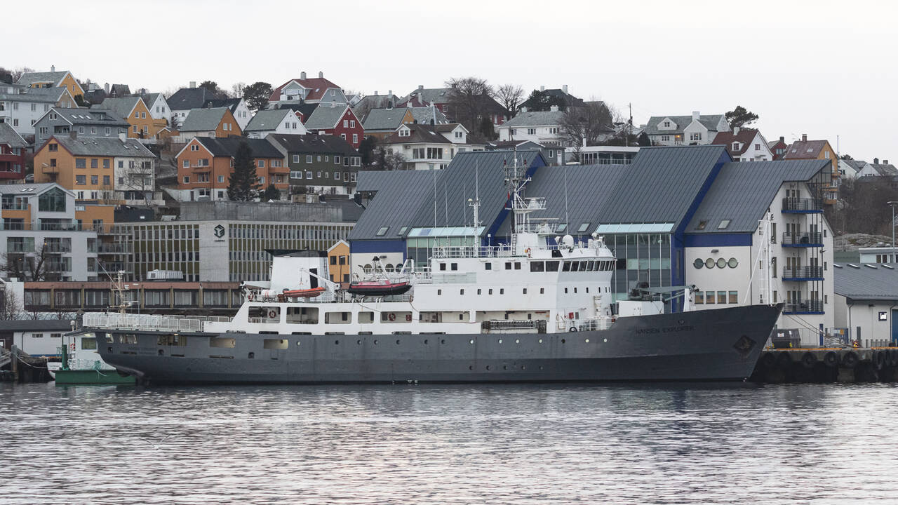 MS Nansen Explorer til kai ved Devoldholmen i går ettermiddag. Foto: Steinar Melby / KSU.NO