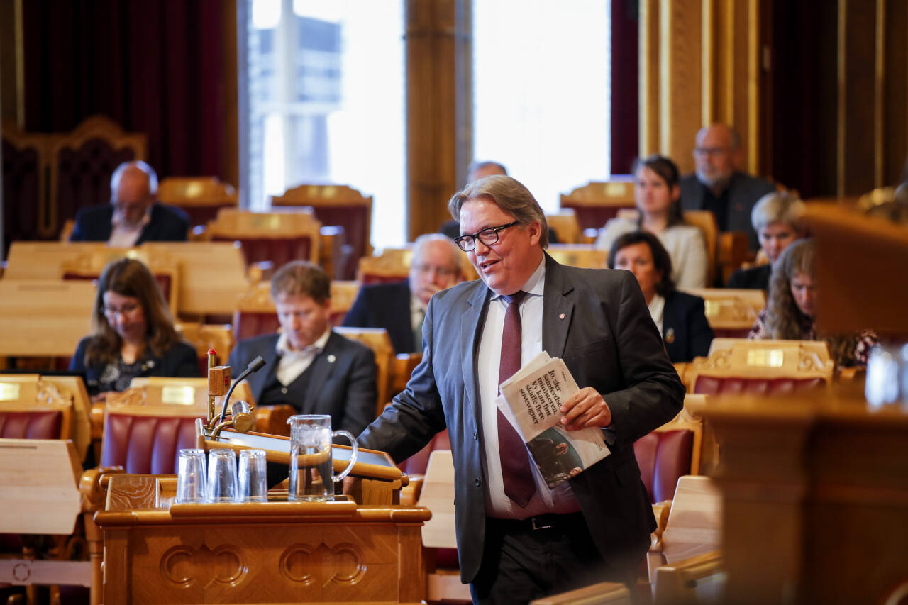 Arbeiderpartiets transportpolitiske talsperson Sverre Myrli vil prøve å få opposisjonspartiene til å samle seg om et felles ferjeforslag. Foto: Vidar Ruud / NTB