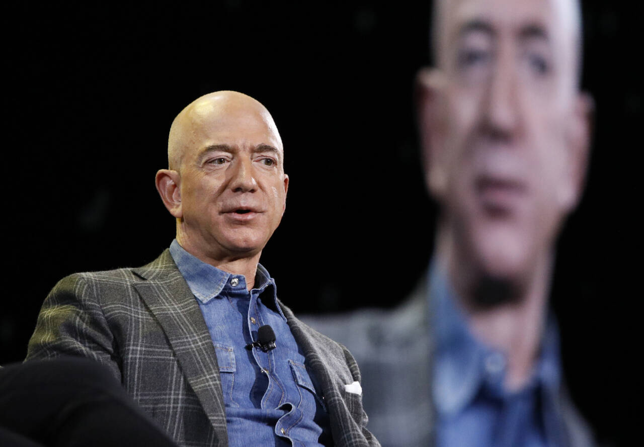 Jeff Bezos blir styreleder i nettgiganten Amazon. Foto: AP / NTB