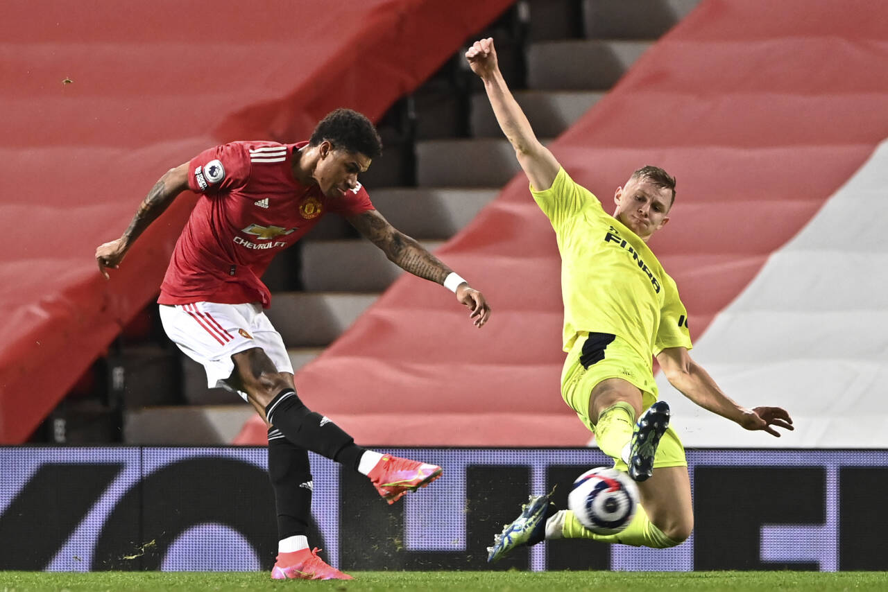 Manchester Uniteds Marcus Rashford scoret 1-0-målet mot Newcastle på Old Trafford. Det ble 3-1 til slutt. Foto: Stu Forster, Pool via AP / NTB