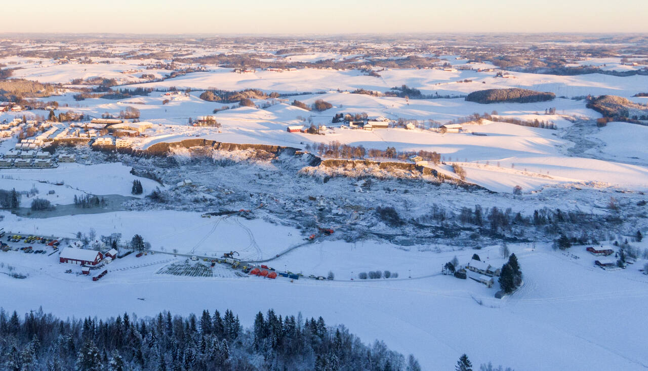 Dronebilde av skredområdet på Ask i Gjerdrum kommune. Foto: Cornelius Poppe / NTB
