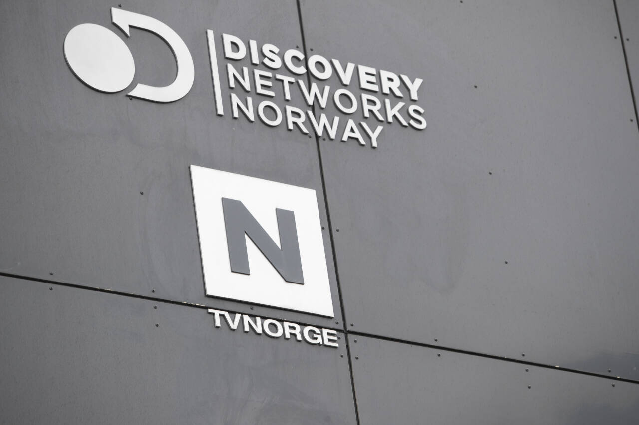 Logoen til Discovery Networks Norway og TVNorge.Foto: Terje Bendiksby / NTB
