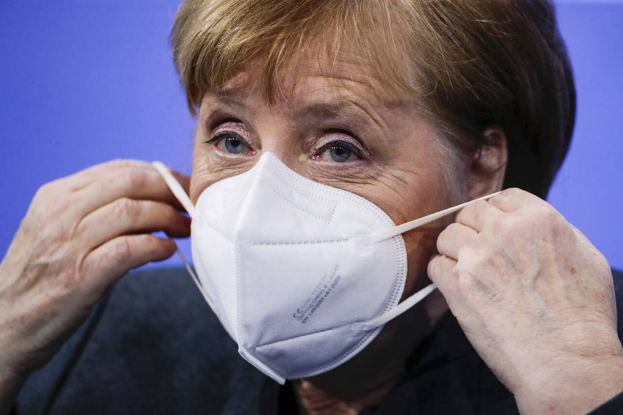 Tysklands statsminister Angela Merkel er som mange andre ledere i verden lettet over at Joe Biden tar over som USAs president. Foto: Hannibal Hanschke / Pool via AP / NTB
