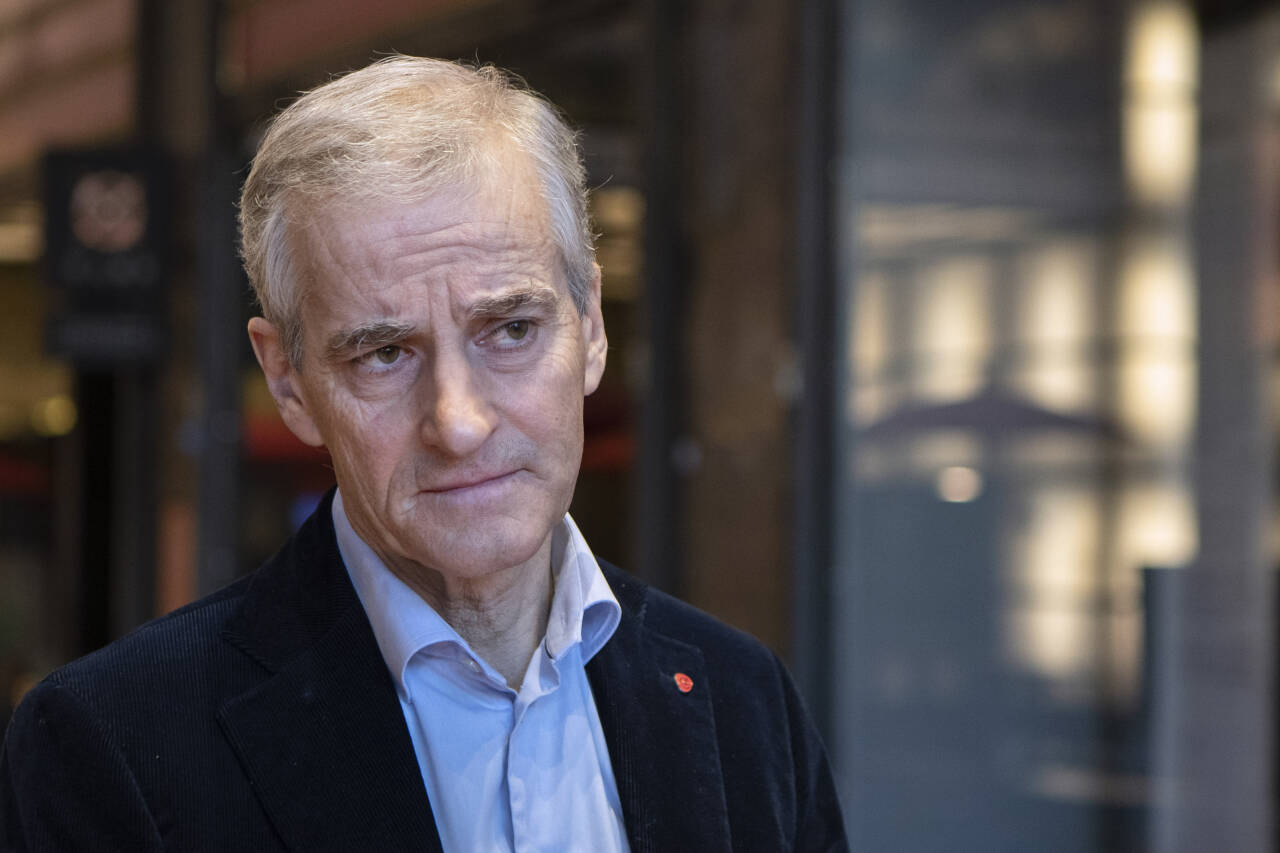 Ap-leder Jonas Gahr Støre er øverste ansvarlige for et parti som gjør det historisk dårlig på meningsmålingene åtte måneder før stortingsvalget. Men ingen fylkesledere vil peke på ham som et problem nå. Arkivfoto: Paul Kleiven / NTB