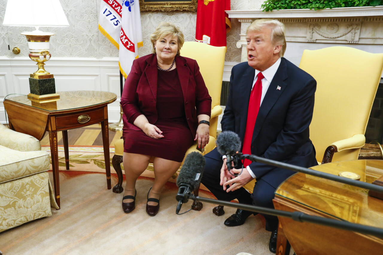 Statsminister Erna Solberg (H) møtte Donald Trump i Det hvite hus under et statsbesøk i USA i 2018. Hun mener Trump har et personlig ansvar for scenene som utspilte seg i Washington onsdag. Foto: Heiko Junge / NTB