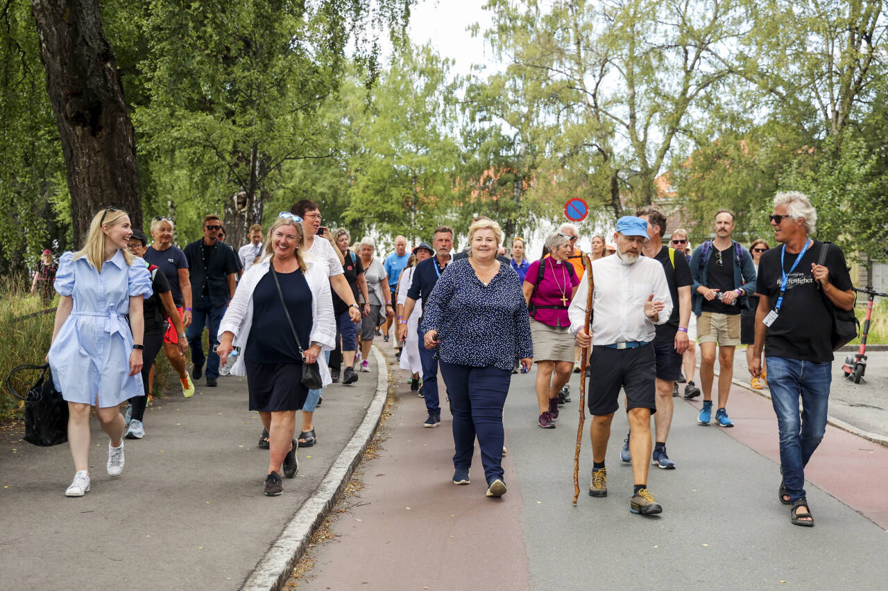 Statsminister Erna Solberg (H) er denne uka på valgkampturné i Trøndelag. Torsdag sto politireformen på programmet. Her er hun på besøk i Trondheim onsdag. Foto: Beate Oma Dahle / NTB