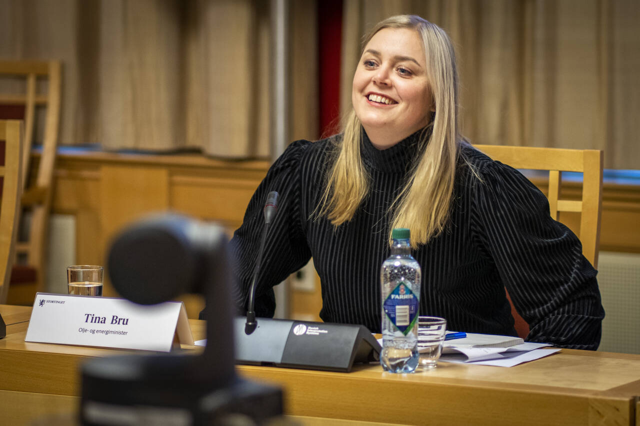 Olje- og energiminister Tina Bru (H) sier 25. konsesjonsrunde legger til rette for leting og aktivitet på norsk sokkel. Foto: Heiko Junge / NTB