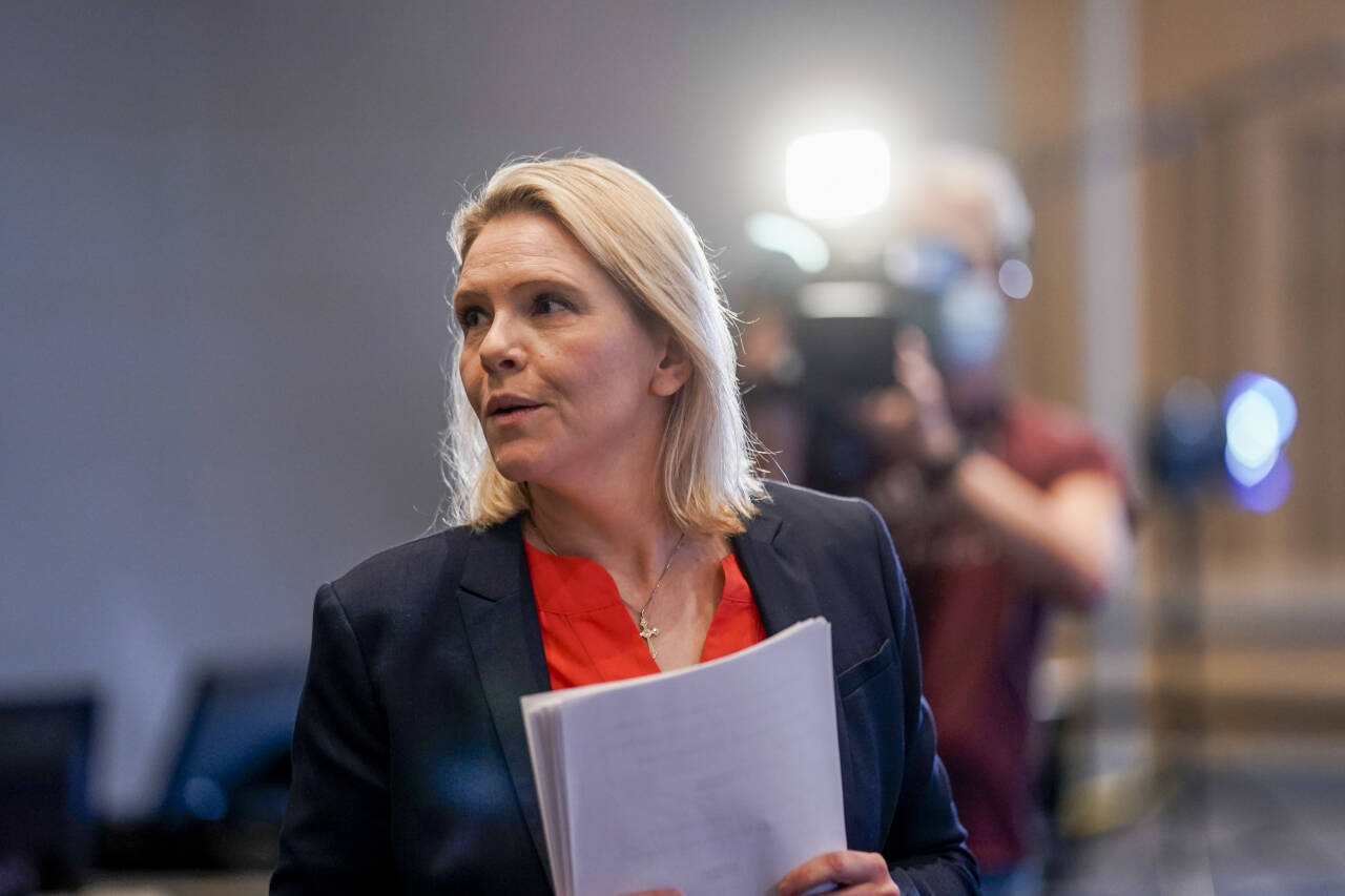 Sylvi Listhaug vil at en egen kommisjon skal se på den høye smitten blant innvandrere. Foto: Stian Lysberg Solum / NTB