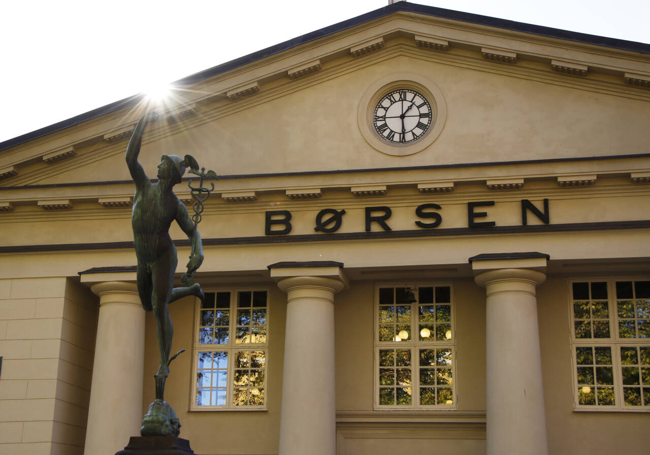 Hovedindeksen på Oslo Børs endte opp 0,89 prosent til 1.116,61 poeng på ukas første handelsdag. Illustrasjonsfoto: Erik Johansen / NTB