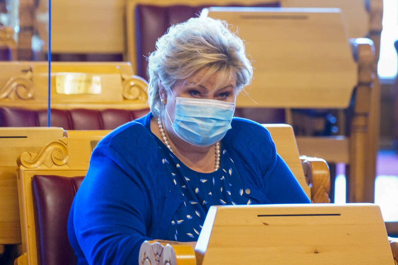 Statsminister Erna Solberg (H) var på plass i Stortinget onsdag. Foto: Terje Pedersen / NTB
