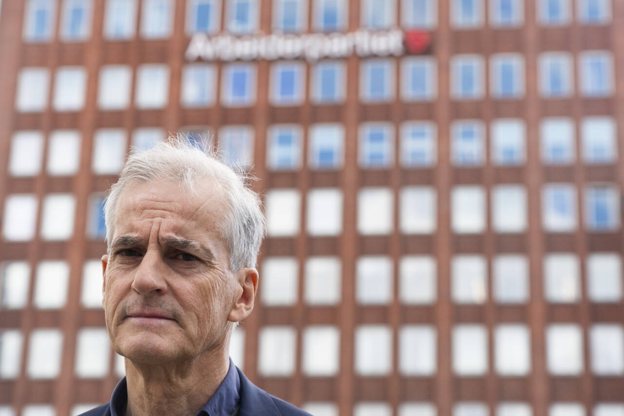 Jonas Gahr Støre er Arbeiderpartiets statsministerkandidat. Nå får han konkurranse fra Senterpartiets leder Trygve Slagsvold Vedum. Foto: Terje Pedersen / NTB