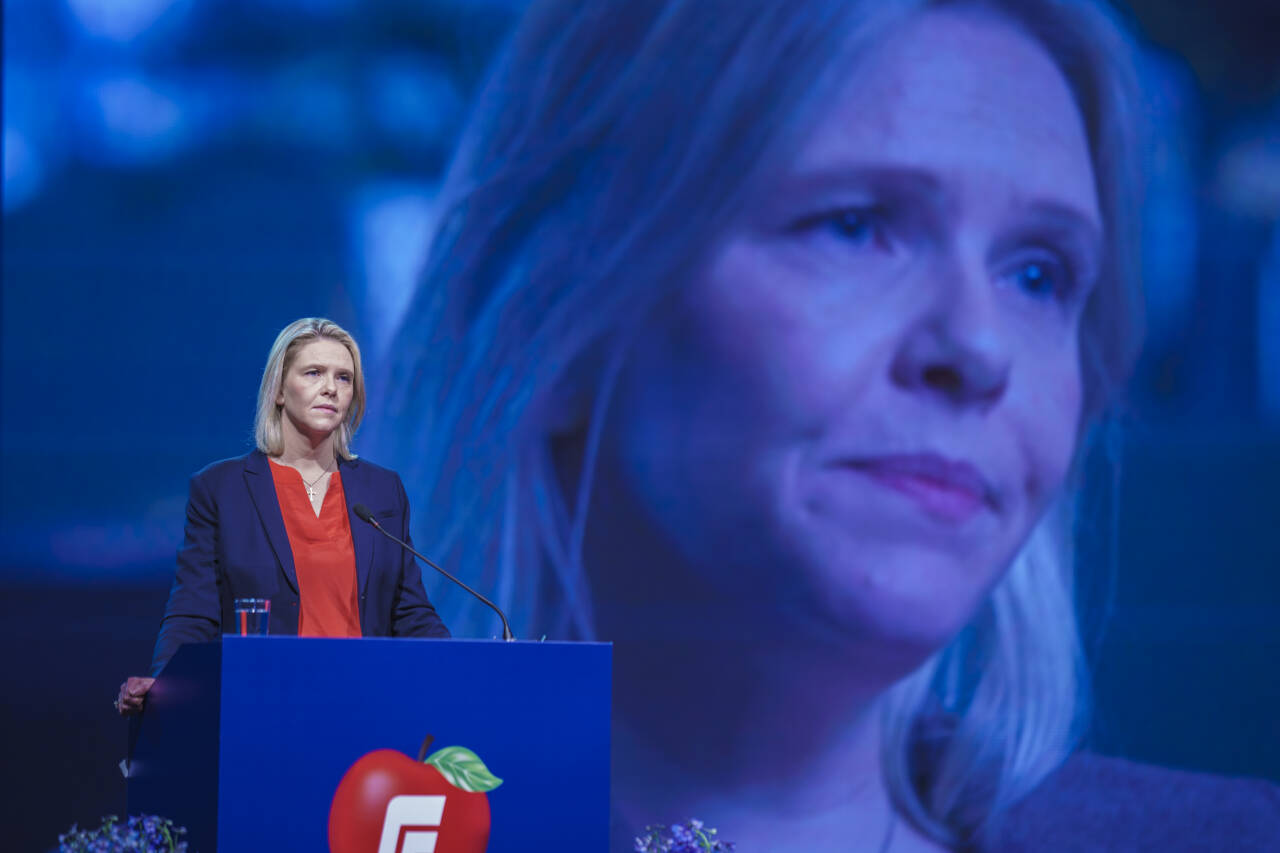 Frp-leder Sylvi Listhaug vil at Norge skal etablere asylmottak i utlandet, slik Danmark vedtok å gjøre torsdag. Foto: Stian Lysberg Solum / NTB