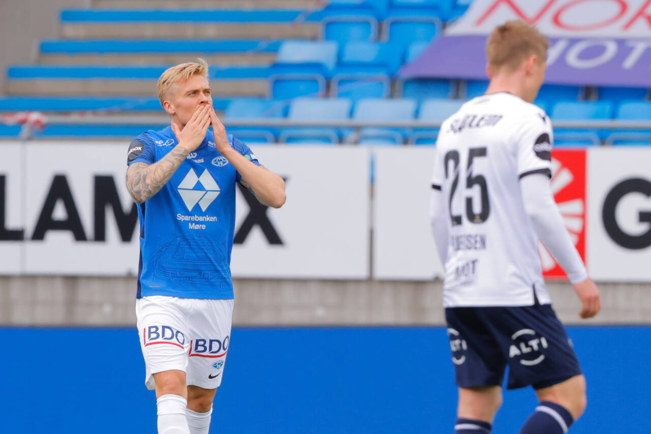 Eirik Ulland Andersen sendte Molde i ledelsen etter drøye 20 minutter spill. Foto: Svein Ove Ekornesvåg / NTB