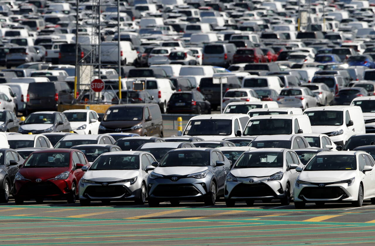 STENGTE NED: I fjor måtte flere europeiske bilfabrikker stenge på grunn av pandemien, som Toyotas anlegg i Frankrike. Foto: Pascal Rossignol / Reuters