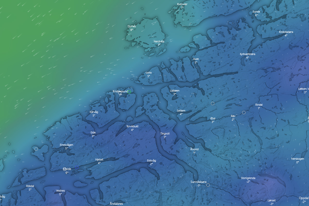 Et øyeblikksbilde fra Windy (fredag) med prognose for lørdag, viser stille og i hovedsak pent og stabilt vær, med mulighet for litt lokalt bygevær. Se forøvrig dynamisk og interaktivt værkart fra Windy under. Illustrasjon: Skjermdump fra Windy.