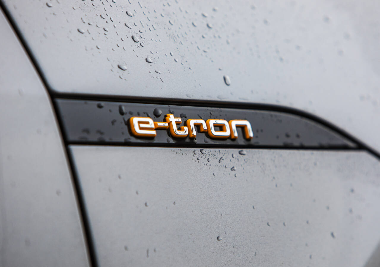 MER E-TRON: I år kommer Audi med e-tron Q4, i løpet av 2022 er det ventet at de kommer med en modell som plasserer seg mellom den og dagens e-tron. Foto: Ole Berg-Rusten / NTB