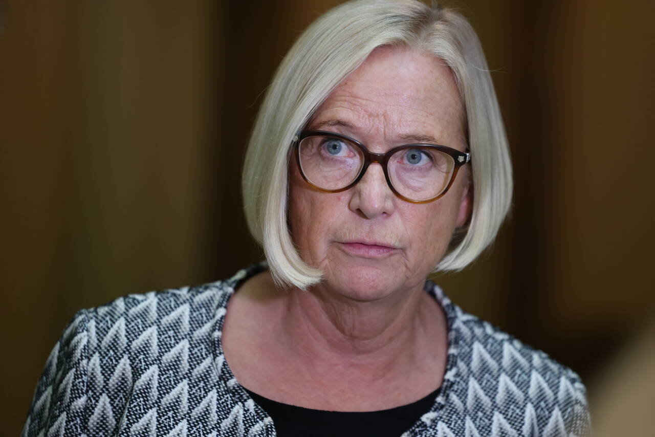 Parlamentariske leder Marit Arnstad i Sp mener Norge bør vurdere Russlands Sputnik V-vaksine. Foto: Ørn E. Borgen / NTB