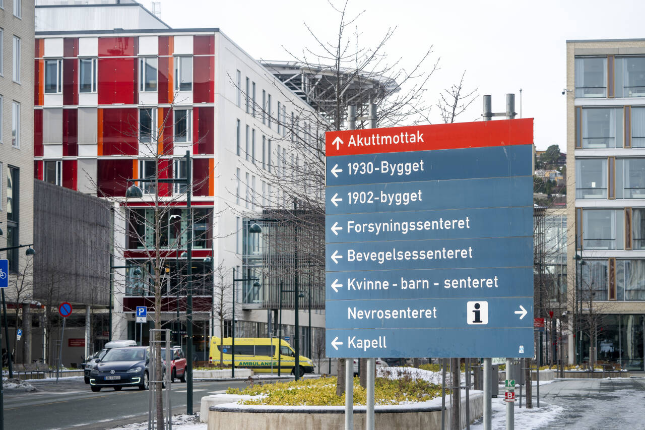 14 koronapasienter er innlagt ved St. Olavs hospital i Trondheim. Det er ny rekord.Foto: Gorm Kallestad / NTB