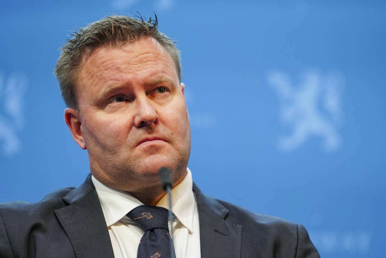 Assisterende helsedirektør Espen Rostrup Nakstad fastslår at det ikke ble ekstra smitte selv om det var store folkeansamlinger i gjenåpningshelgen.Foto: Ali Zare / NTB