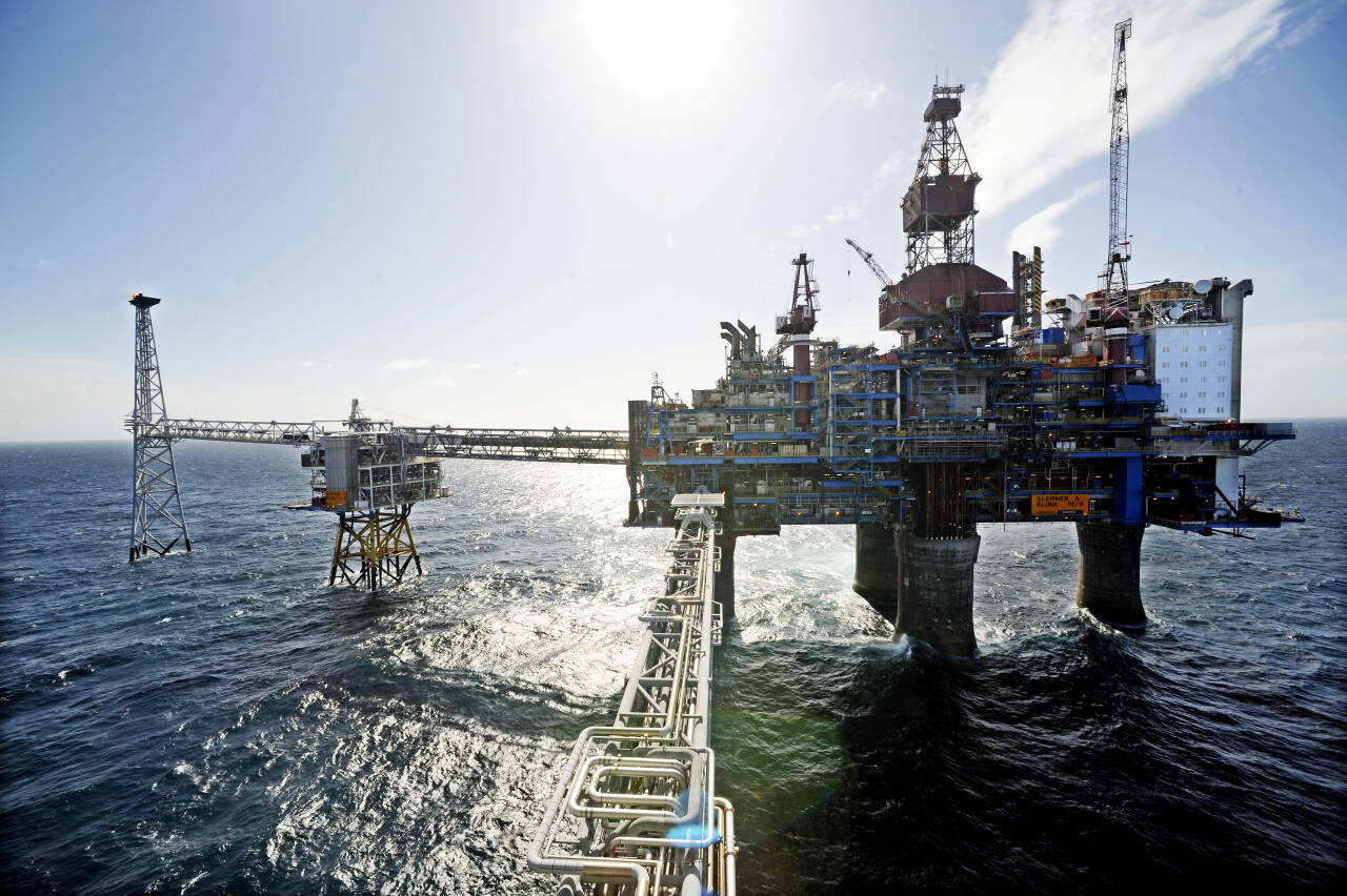 Høye priser på både olje og gass bidro til at Norge i september fikk et rekordstort handelsoverskudd på 53,7 milliarder kroner. Foto: Marit Hommedal / NTB