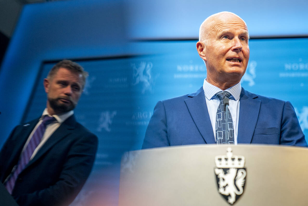 Helsedirektør Bjørn Guldvog sier at vi snart kan ta neste steg i gjenåpningen, men at det er opp til helseminister Bent Høie (H) og resten av regjeringen å overveie risikoen ved dette. Foto: Torstein Bøe / NTB