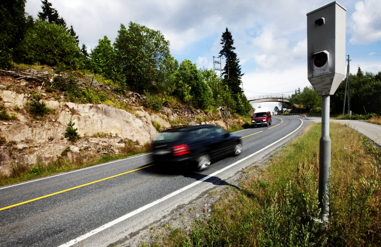 Færre kjører for fort forbi fotoboksene som er satt opp langs norske veier. Foto: Kyrre Lien / NTB 