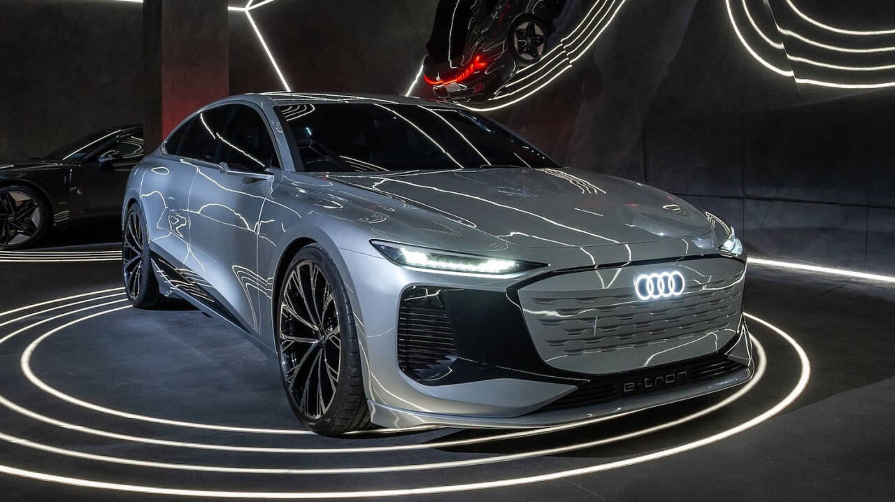 MER E-TRON: Audi har vist fram et konsept som skal bli til A6 e-tron når bilen kommer på markedet, trolig i 2023. Foto: Produsenten