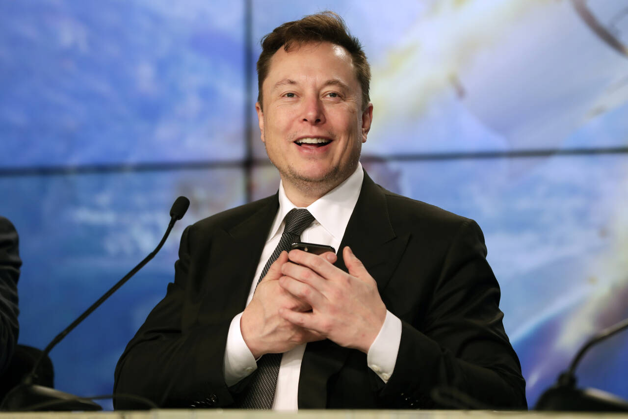 Elon Musk ønsker å kjøpe alle aksjene i Twitter. For halvannen uke siden kjøpte han rundt en tidel av selskapet. Arkivfoto: John Raoux / AP / NTB