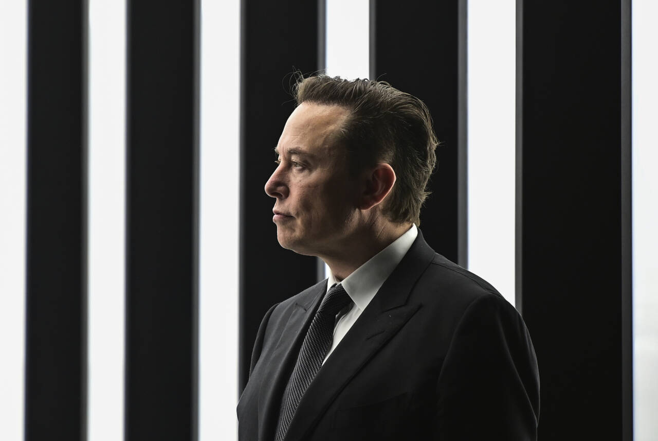 Tesla-sjef Elon Musk kjøper hele Twitter, opplyser selskapet. Foto: Patrick Pleul / AP / NTB