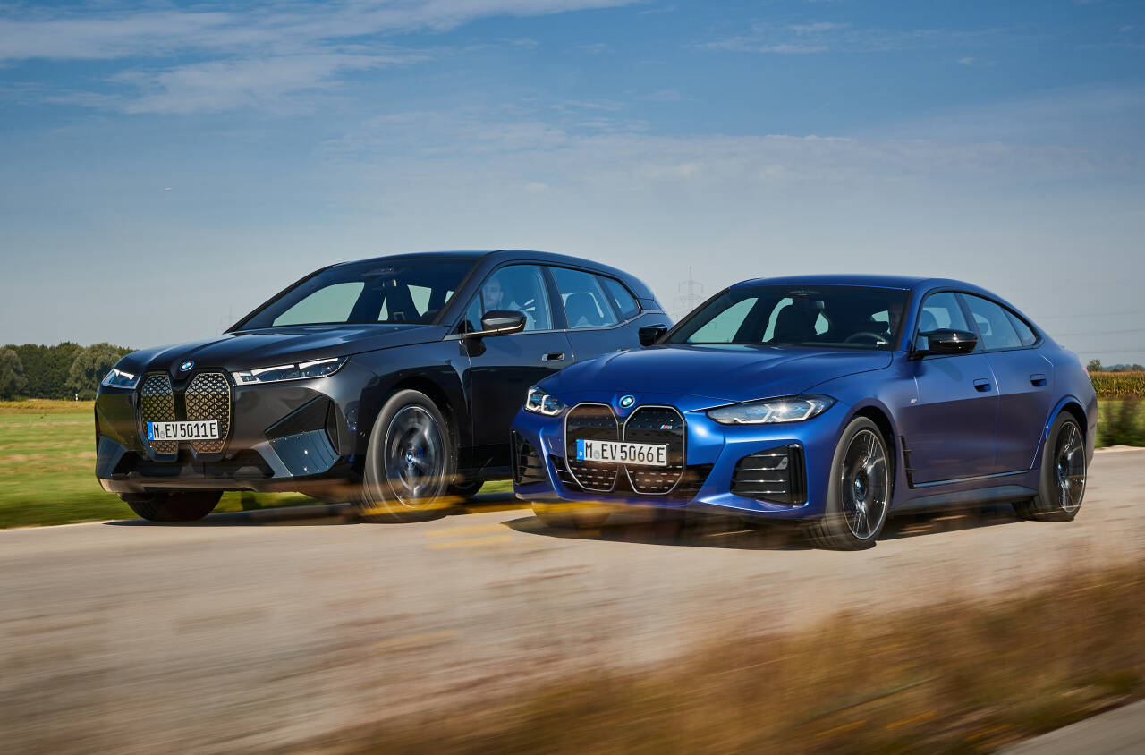 ELEKTRISK VEKST: BMW iX og i4 er med på å løfte salget av elbiler for BMW. Foto. Produsenten