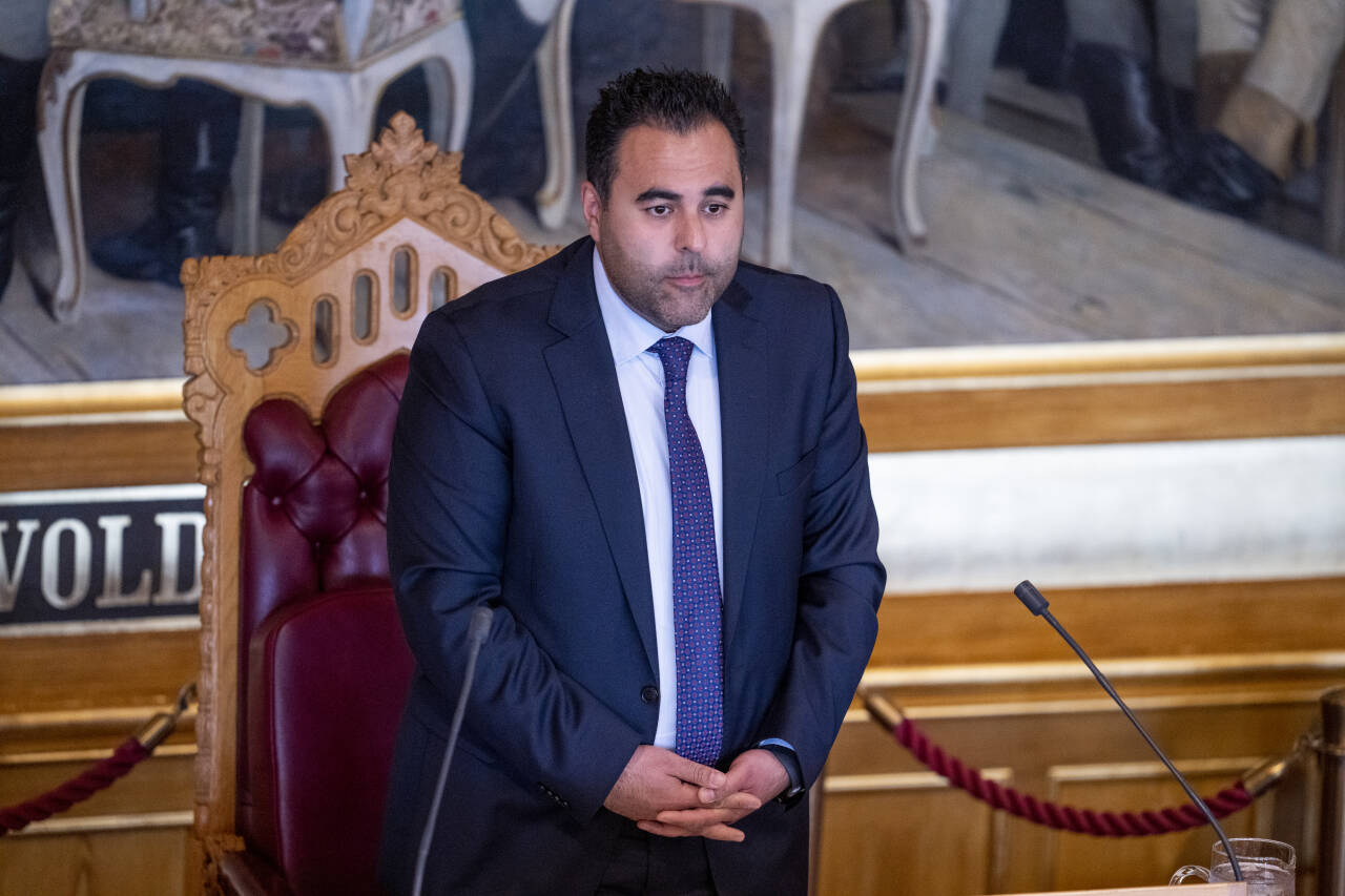 Stortingspresident Masud Gharahkhani (Ap) kaller Stortinget inn til hastemøte om strømsituasjonen den 19. september. Foto: Javad Parsa / NTB