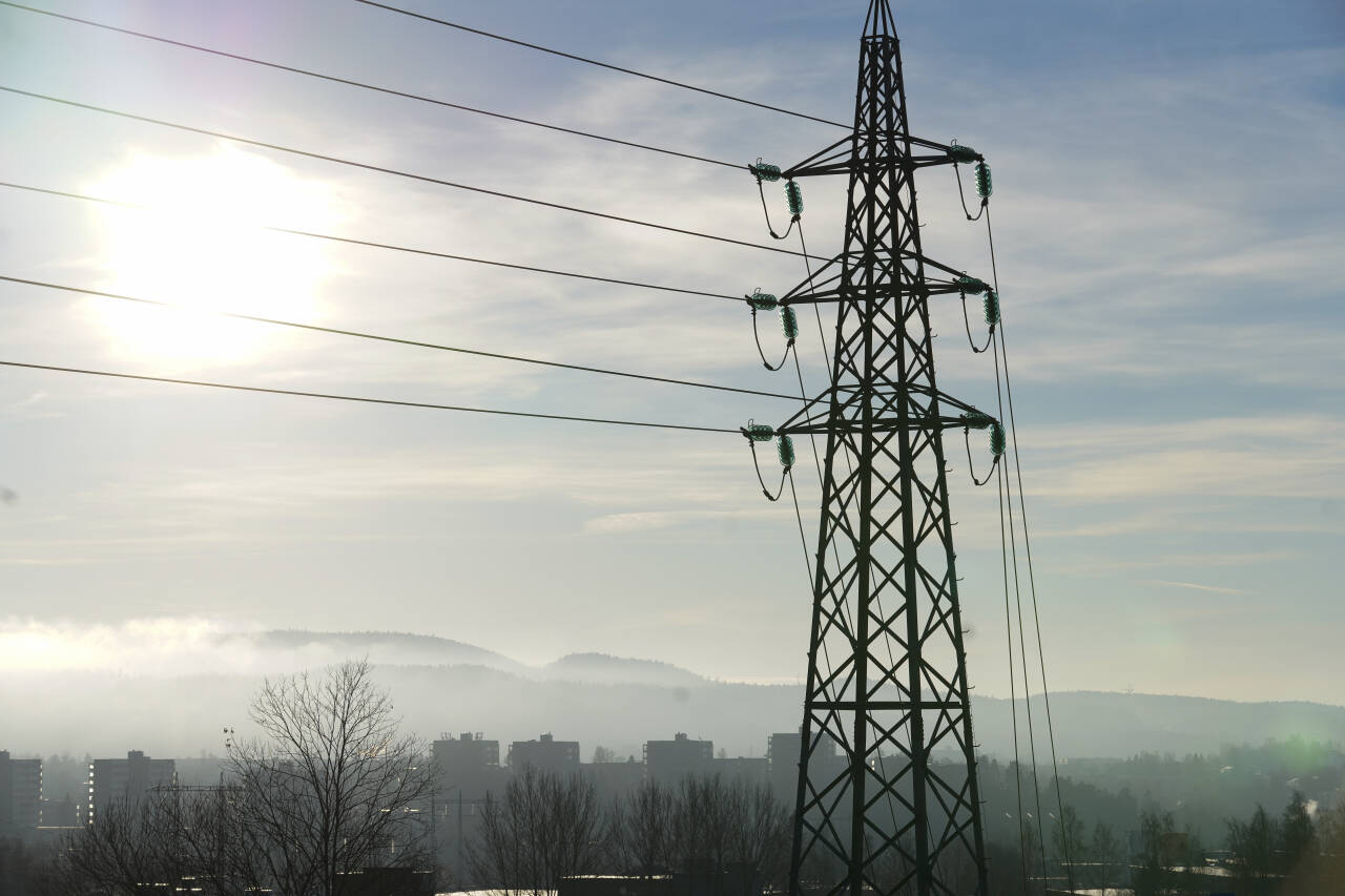 Forbrukerrådet er bekymret for økt energifattigdom i vinter om dagens strømpriser vedvarer. Foto: Terje Bendiksby / NTB