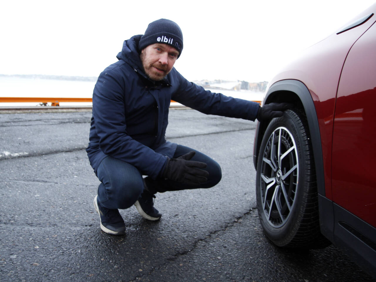 HJUL: Større hjul gir tyngre felger. Ståle Frydenlund sier én tomme opp i størrelse koster rundt fem prosent i rekkevidde. Foto: Morten Abrahamsen / NTB
