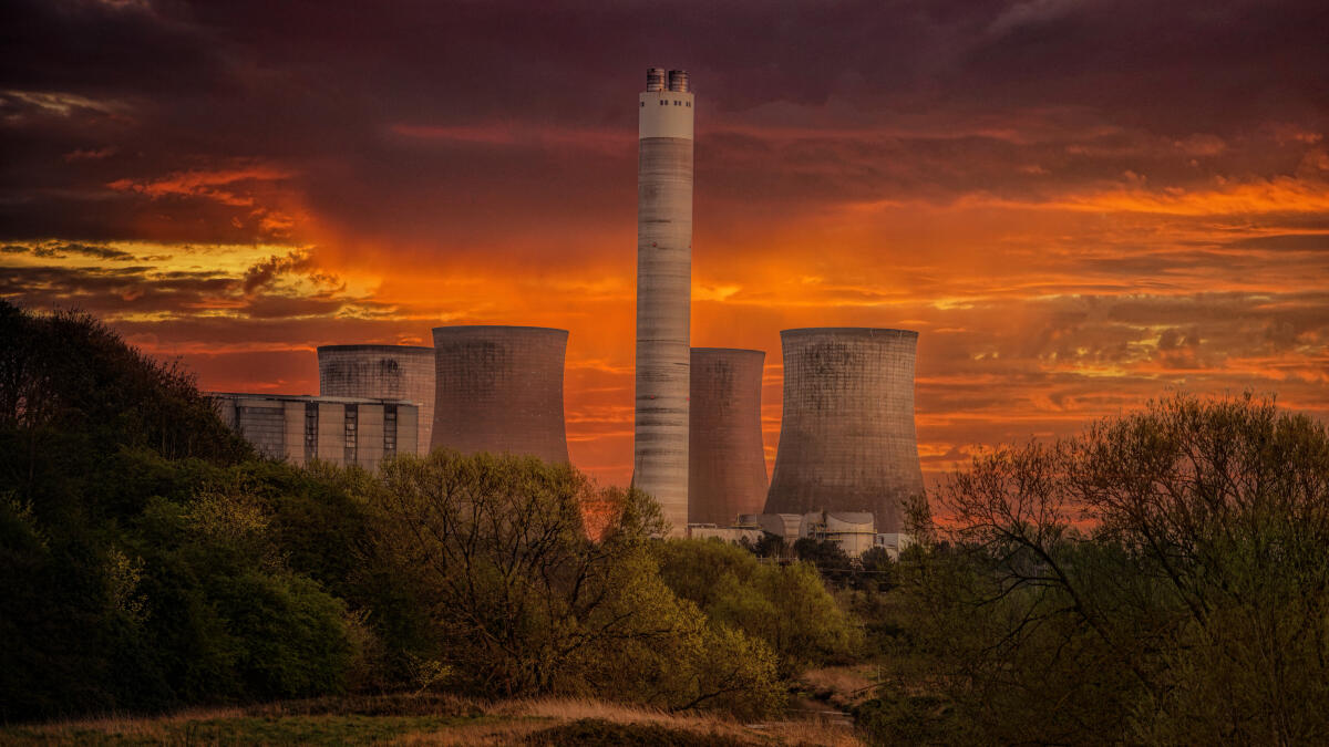 – Det er 54 nye kjernekraftverk under bygging i verden, og mer enn en tredjedel av disse er i Kina. Innen ti år vil Kina være den verdens største produsent av strøm fra kjernekraft, skriver Bernt Øien i denne kronikken. Foto av Johannes Plenio / Pexels.