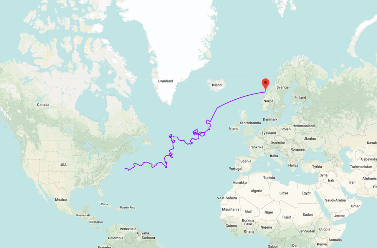 Slik har minibåten fulgt Golfstrømmen over Atlanteren og drevet i land ved en holme på utenfor Stensønes, ikke langt unna Dyrnes, Smøla. Kart fra Educational Passages / Google Maps