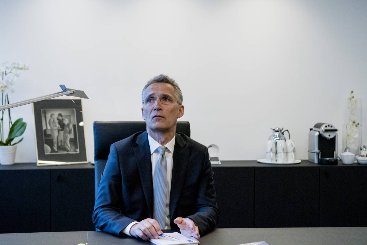 Tidligere statsminister og Ap-leder Jens Stoltenberg søkte i høst jobben som sentralbanksjef i Norge. I dag er han generalsekretær i Nato. Foto: Johan Falnes / NTB