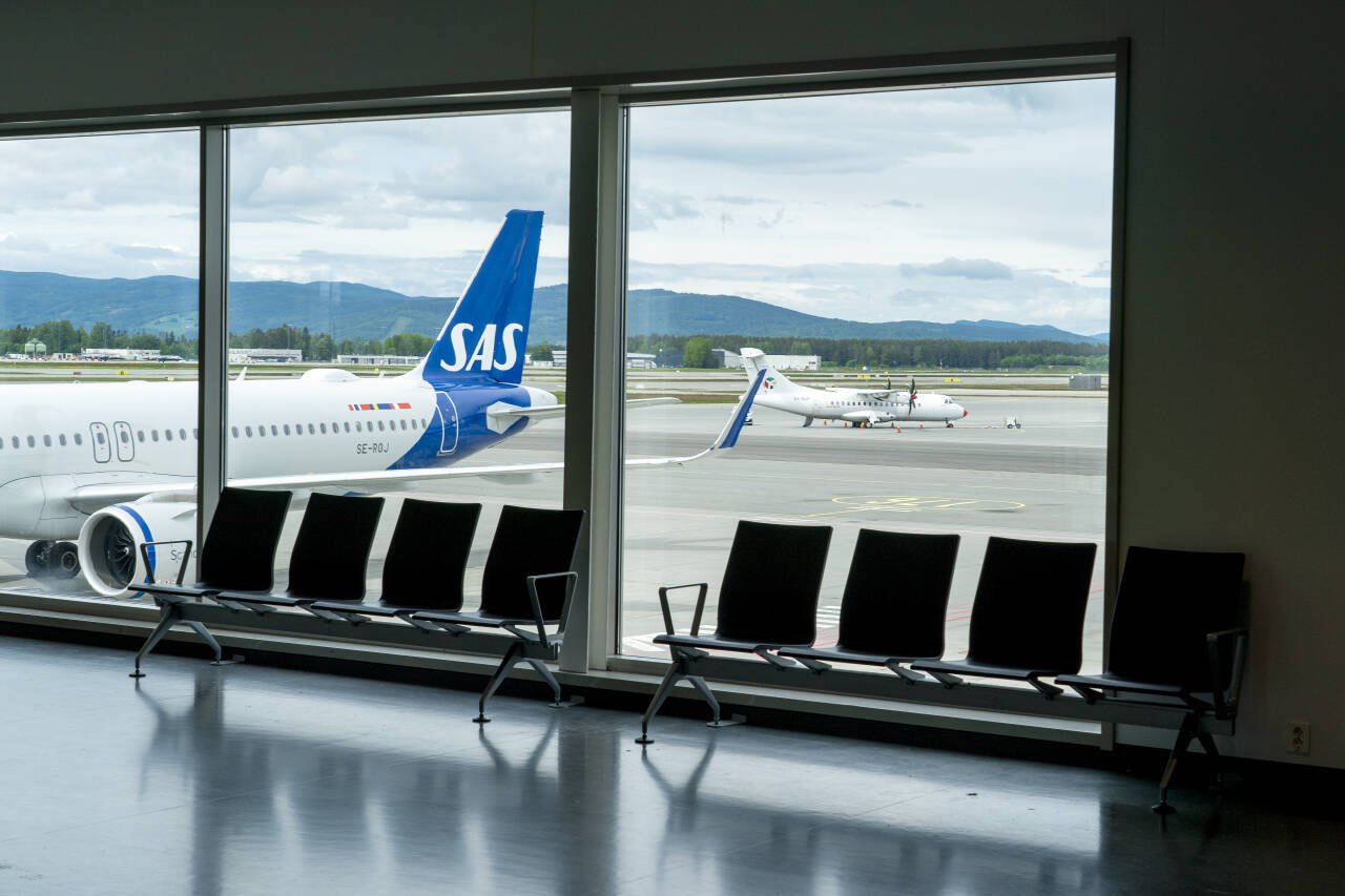 SAS fly på bakken på Oslo lufthavn. Foto: Gorm Kallestad / NTB
