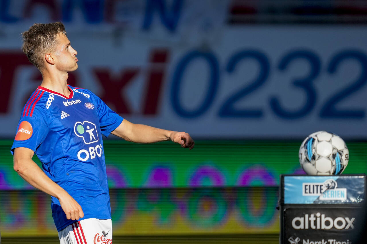 Henrik Udahl feirer 3-0-scoringen mot Kristiansund. Foto: Javad Parsa / NTB
