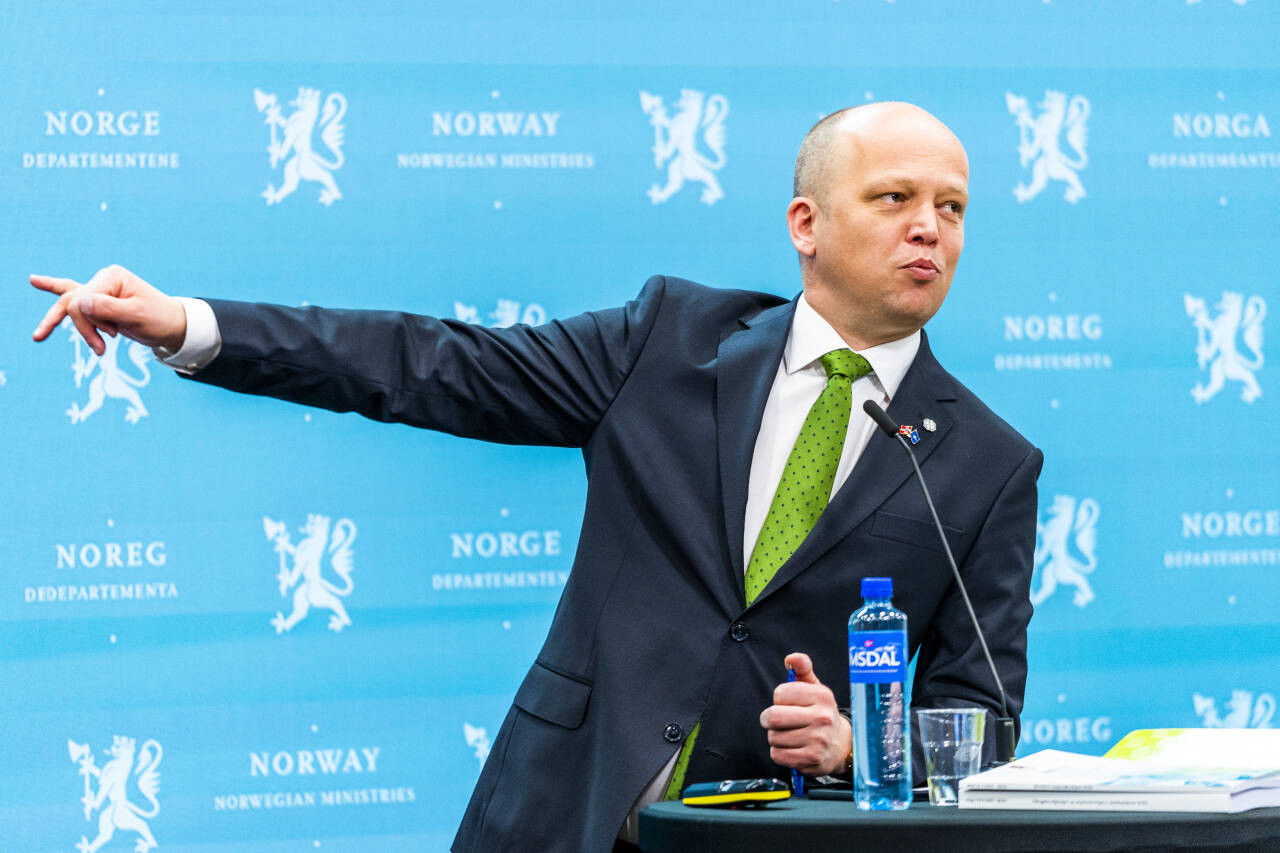 Finansminister Trygve Slagsvold Vedum (Sp) har ikke gode tall å vise til på meningsmålingene for tiden. Foto: Håkon Mosvold Larsen / NTB