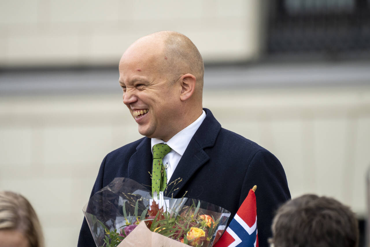 Trygve Slagsvold Vedum (Sp), hvor ble det av deg i alt mylderet, lurer Frp på, som vil ha finansministeren mer på banen. Foto: Heiko Junge / NTB