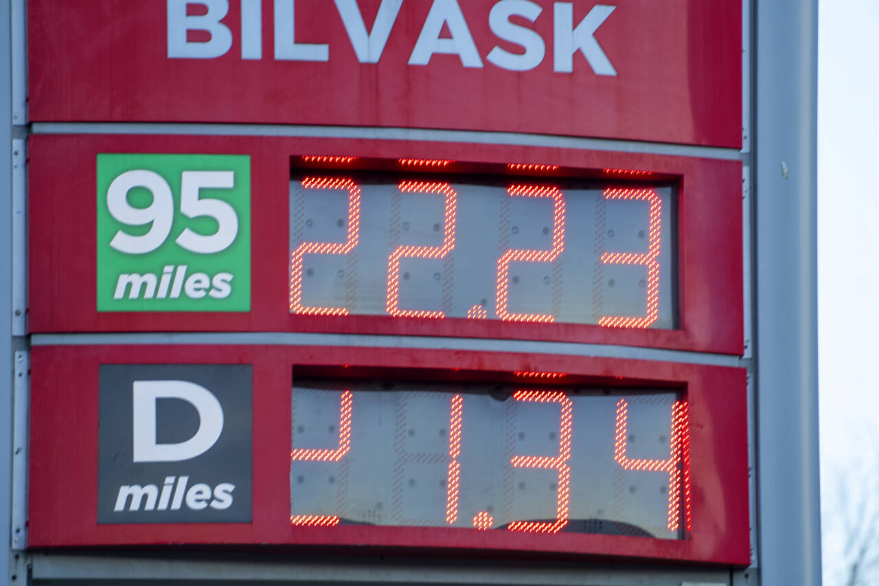 Bensin- og dieselprisene har nådd nye høyder i vinter. Foto: Terje Pedersen / NTB