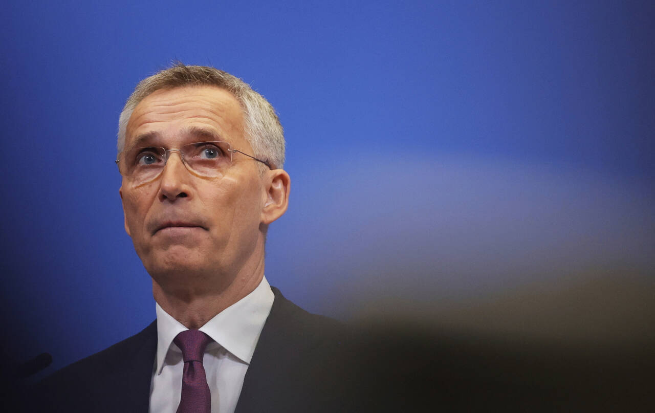 Nato-sjef Jens Stoltenberg anklaget onsdag Kina for å spre feilinformasjon om Ukraina. Det får Kina til å reagere. Foto: Olivier Matthys / AP / NTB