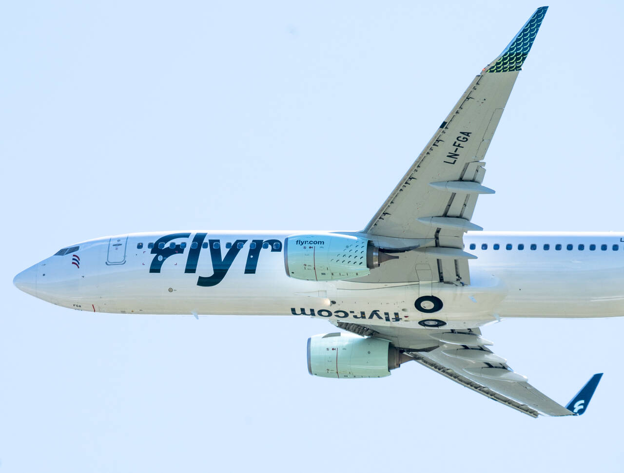 Flyselskapet Flyr risikerer konkurs hvis de ikke klarer å hente inn nok midler i kriseemisjonen som skal sluttføres tirsdag ettermiddag.Foto: Torstein Bøe / NTB