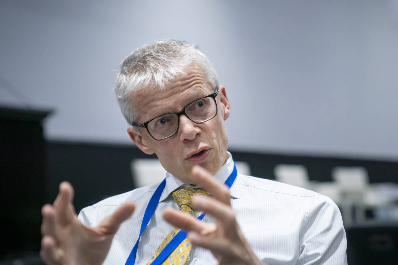 Nav-direktør Hans Christian Holte påpeker at selv om utgiftene til folketrygden har økt betraktelig, er den en stadig mindre andel av statsbudsjettet. Foto: Heiko Junge / NTB